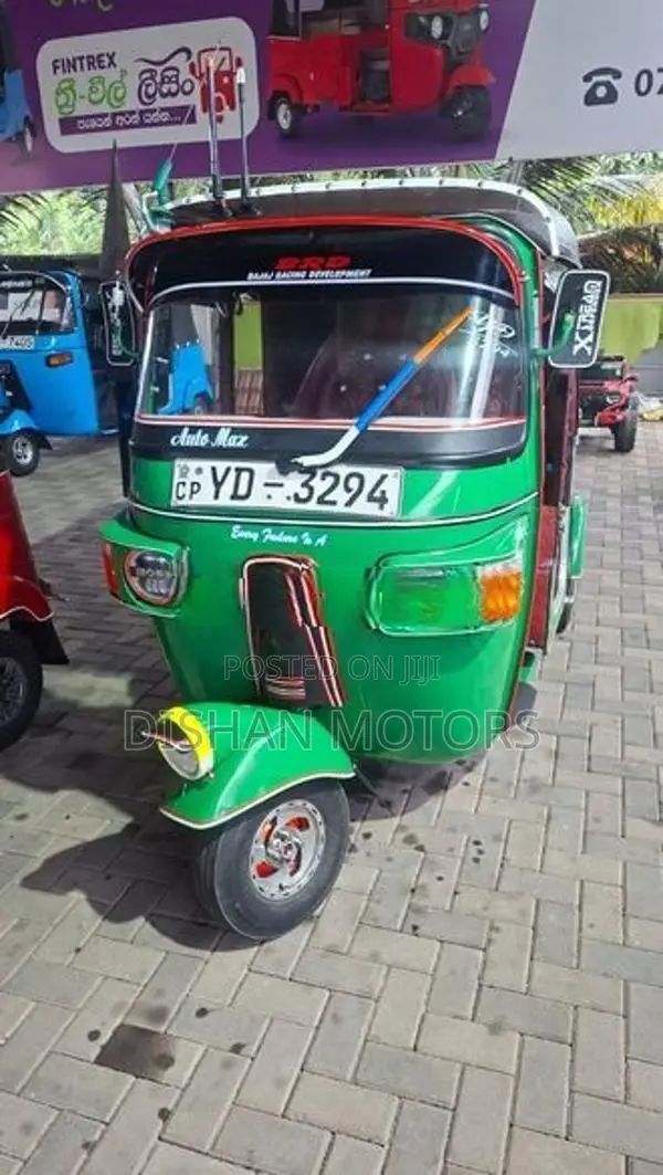 Bajaj RE 4 Stroke 2010