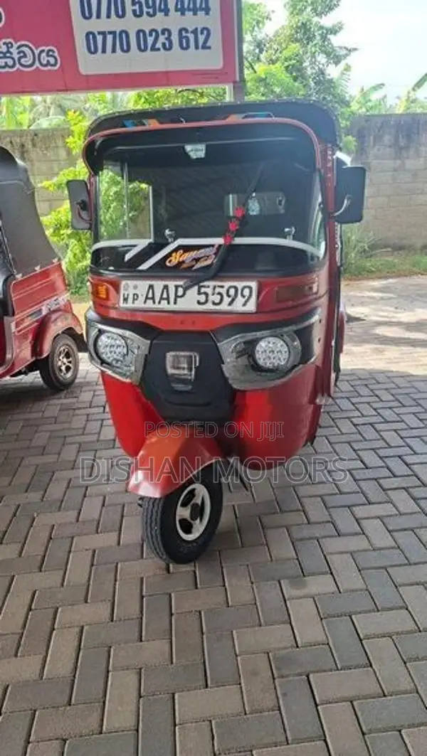 Bajaj RE 4 Storck 2014