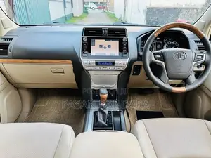 Toyota Land Cruiser Prado Fully Loaded spec 2018