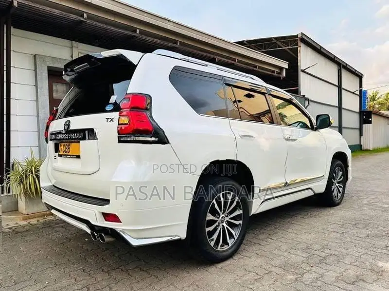 Toyota Land Cruiser Prado Fully Loaded spec 2018
