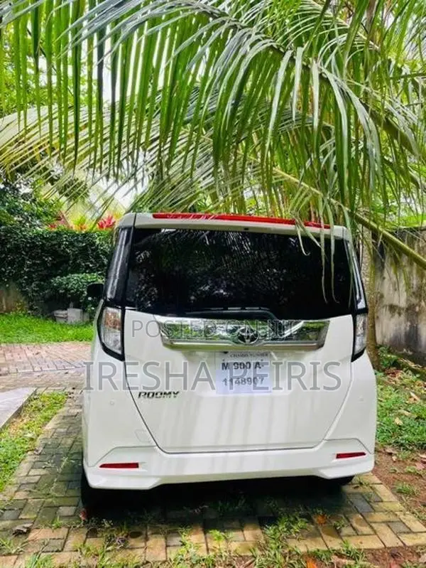 Toyota Roomy Custom GT 2024