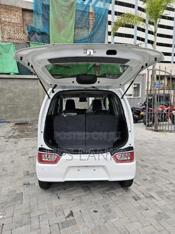 Suzuki Wagon R ZL 2026