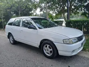 Nissan AD Wagon 2002