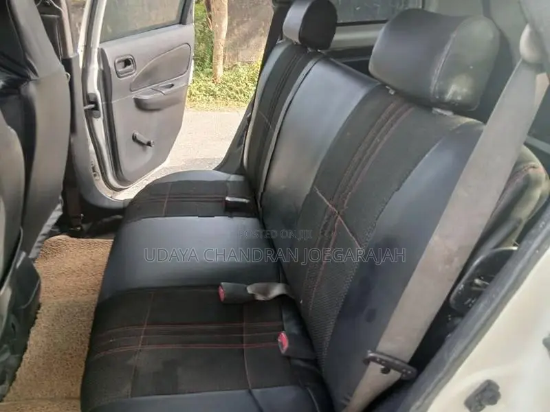 Nissan AD Wagon 2002