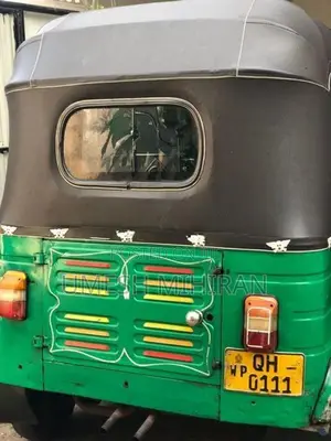 Bajaj RE 2000
