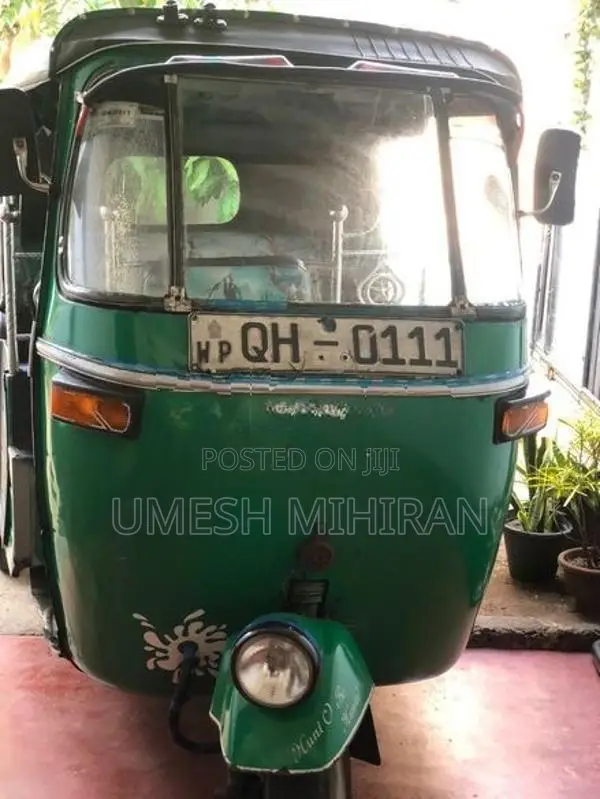 Bajaj RE 2000