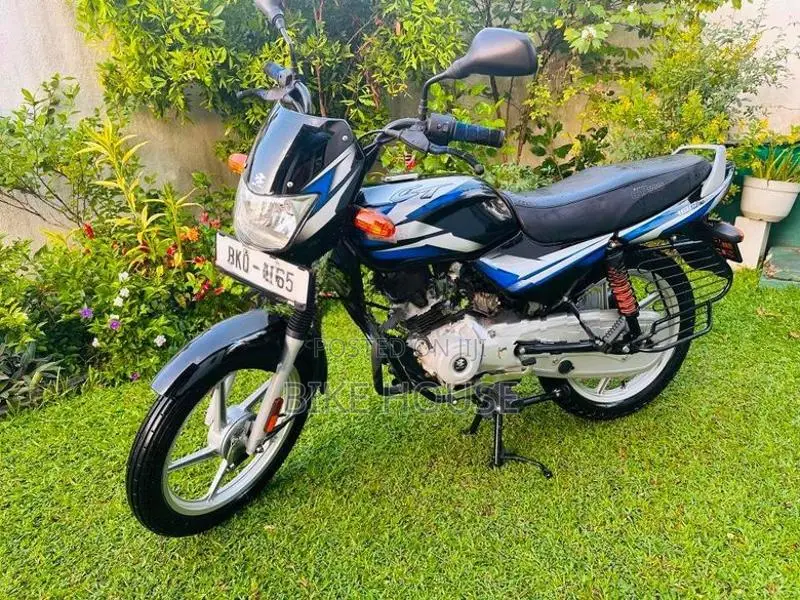Bajaj CT100 ES 2025