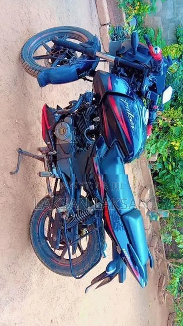 Bajaj Pulsar 180 2018
