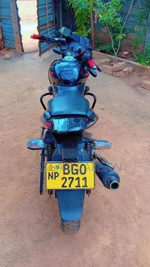 Bajaj Pulsar 180 2018