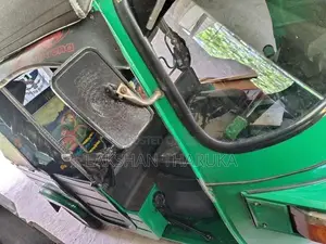 Bajaj RE 2011