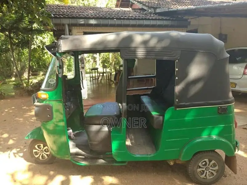 Bajaj RE 2020
