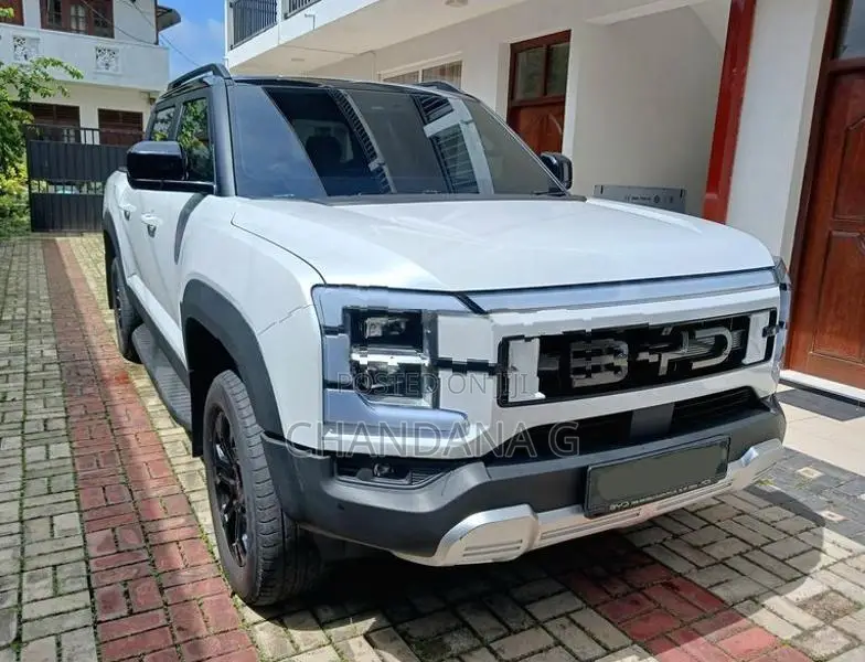 BYD Shark 6 Electric Hybrid 2025