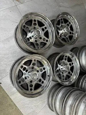 15” Alloy Wheels