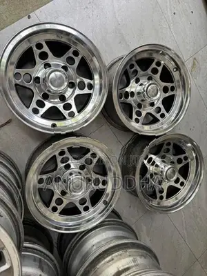 15” Alloy Wheels