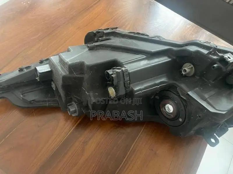Honda Vezel Head light RU 13