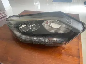 Honda Vezel Head light RU 13