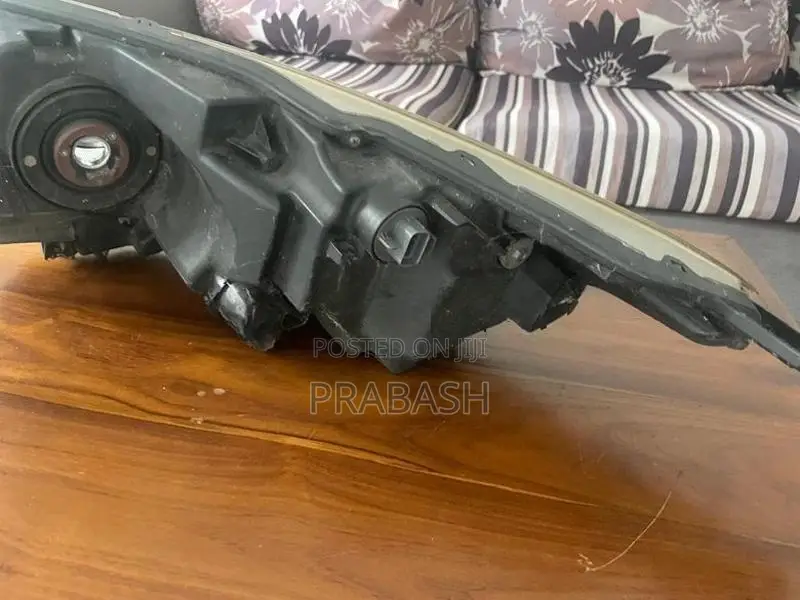 Honda Vezel Head light RU 13
