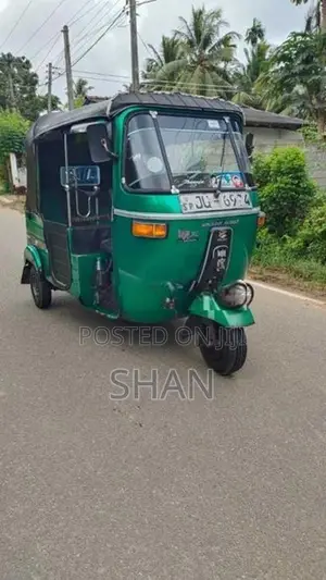 Bajaj RE 2 Stroke 2004