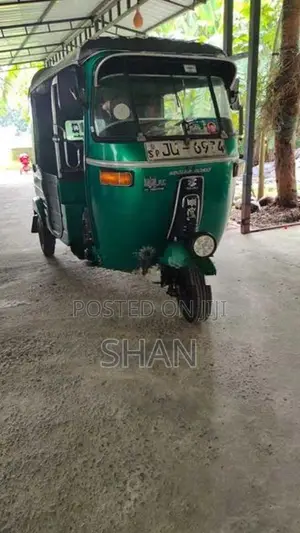 Bajaj RE 2 Stroke 2004