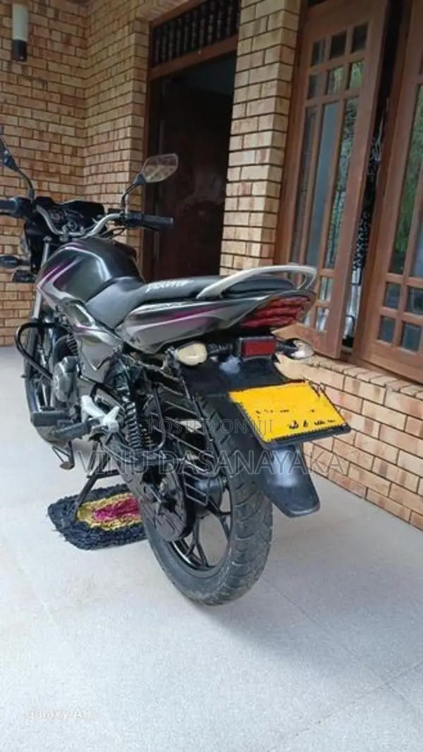 Bajaj Discover 125 2015