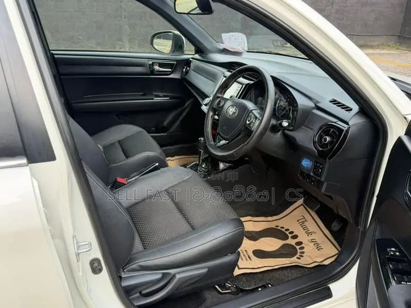 Toyota Axio WXB 2016