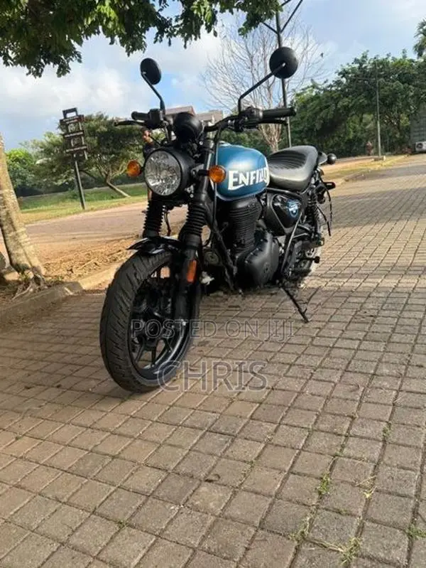 Royal Enfield Hunter 350 Rebel blue 2026