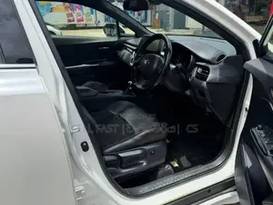 Toyota CHR NGX50 2017