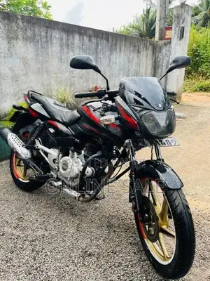 Bajaj Pulsar 150 2015