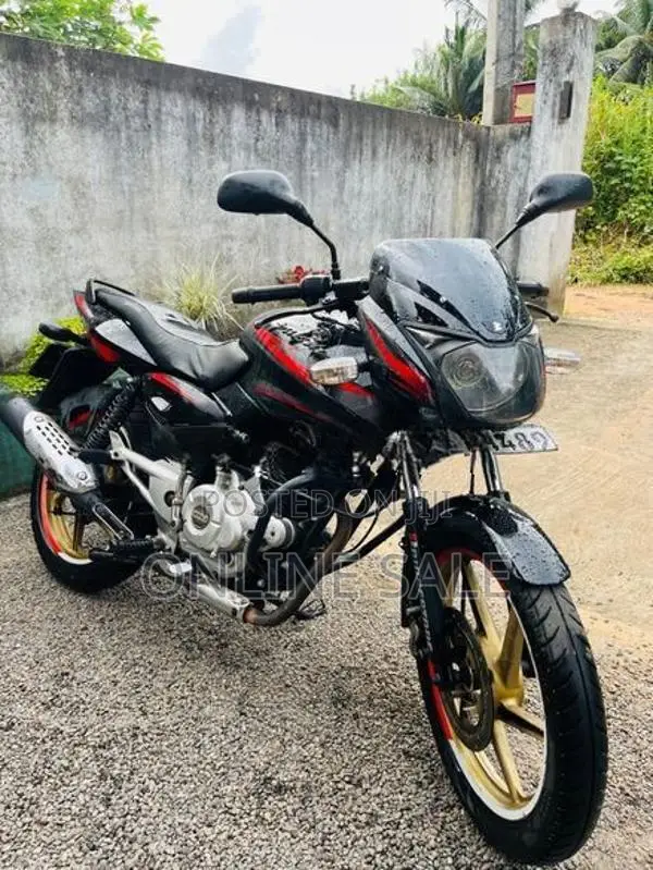 Bajaj Pulsar 150 2015