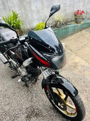 Bajaj Pulsar 150 2015