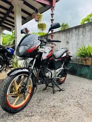 Bajaj Pulsar 150 2015