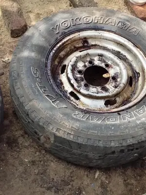 Toyota Tyre 245/70 R16