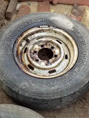 Toyota Tyre 245/70 R16