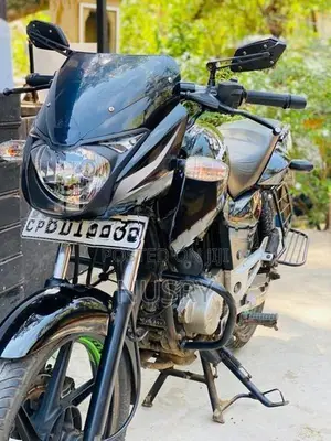 Bajaj Pulsar 150 2015
