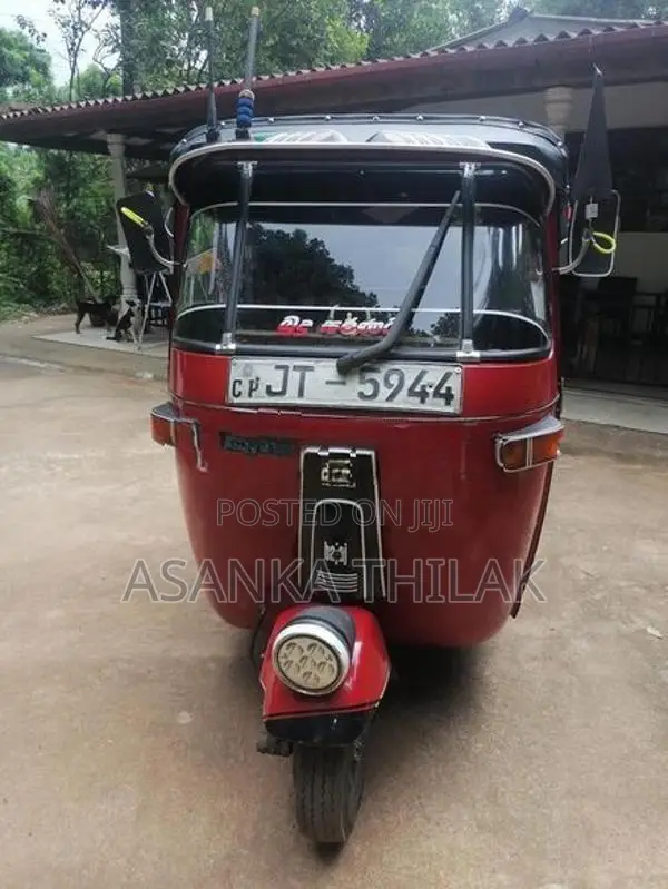 Bajaj RE 2 Stock 2004