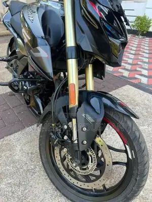 Bajaj Pulsar N160 Premium 2025