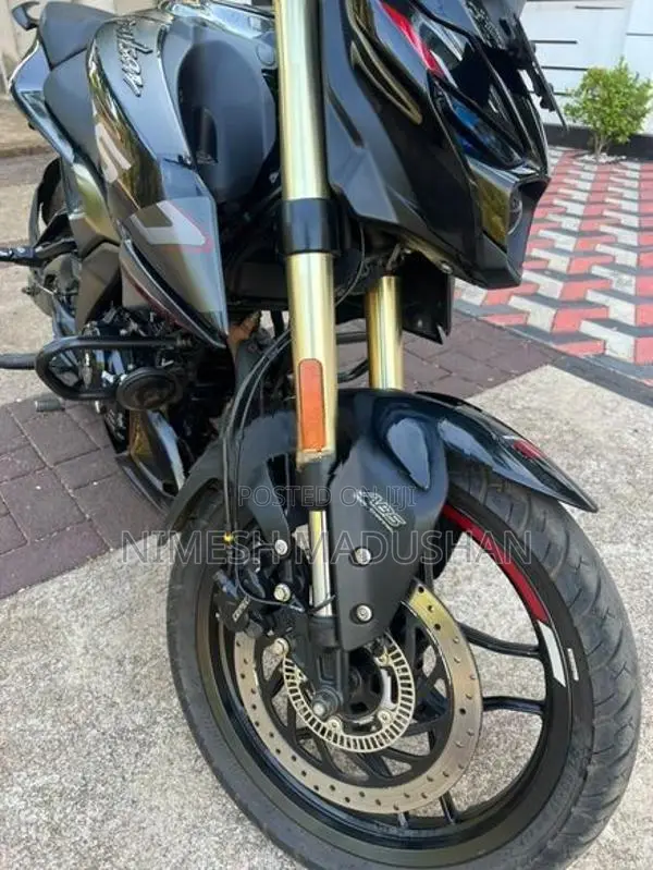 Bajaj Pulsar N160 Premium 2025