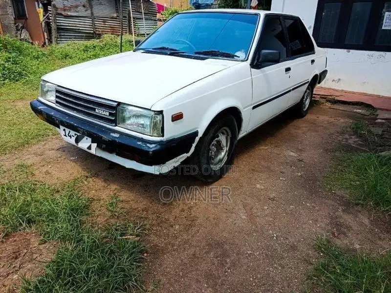 Nissan Sunny B11 1984