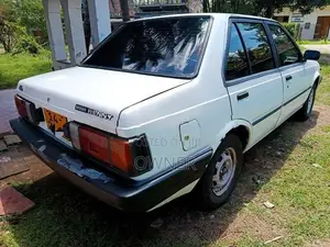 Nissan Sunny B11 1984