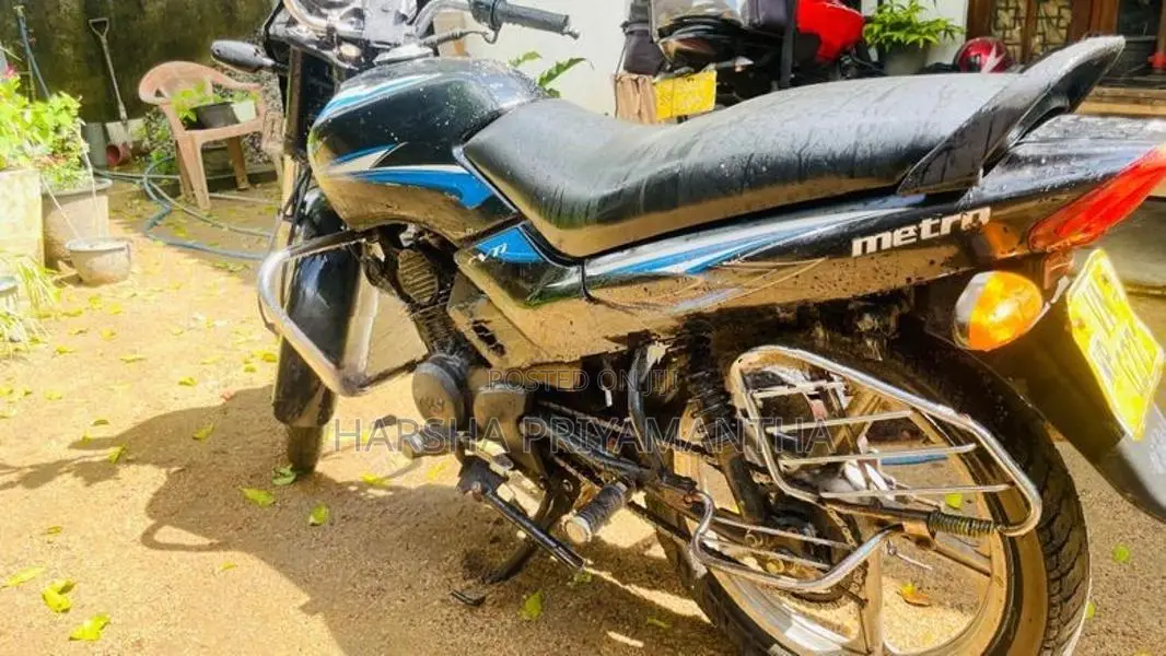 TVS Metro 2011