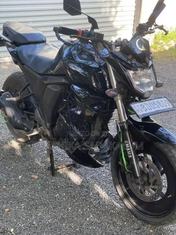 Yamaha FZs V2 2015