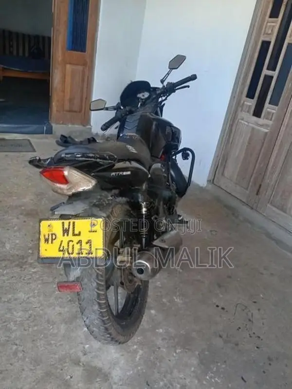 TVS Apache 180 2012