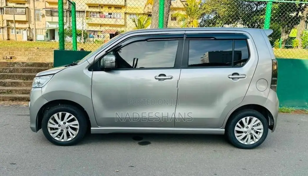 Suzuki Wagon R Stingray SAFETY 2014