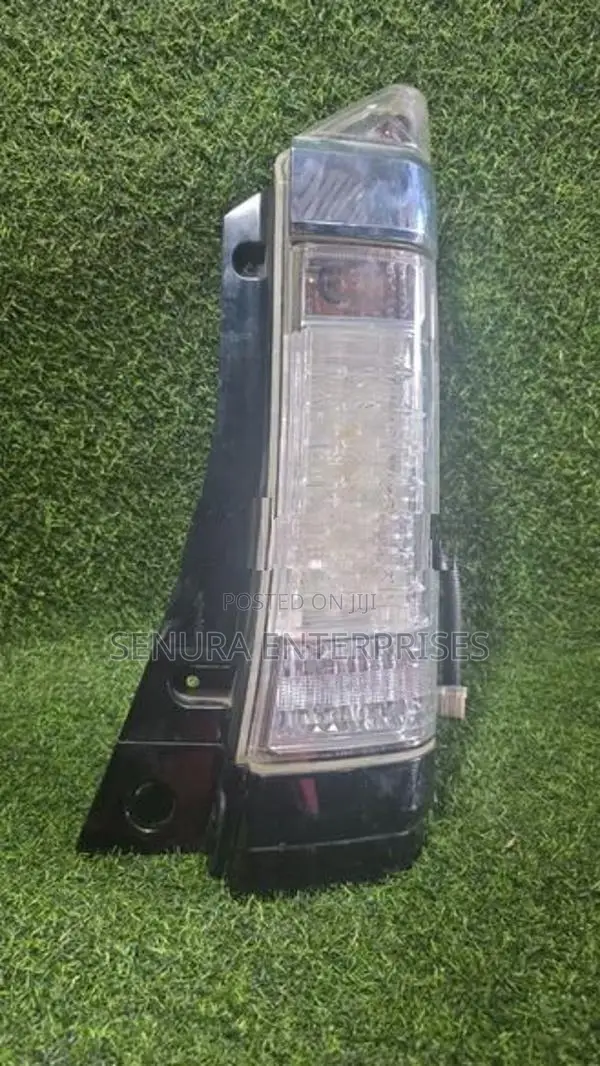 HONDA N-BOX JF1 TAIL LIGHT RH