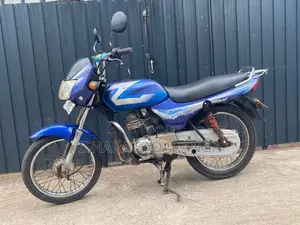 Bajaj CT100 2010