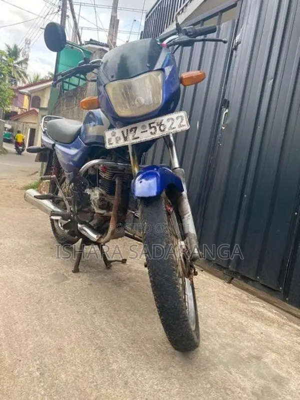 Bajaj CT100 2010