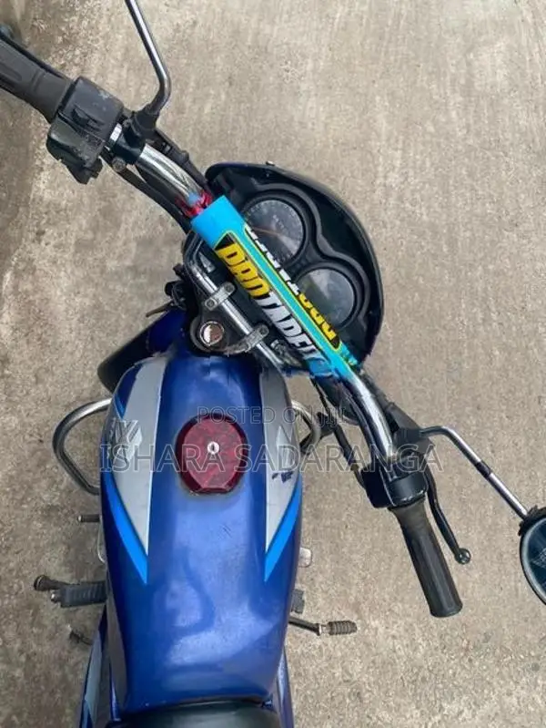 Bajaj CT100 2010