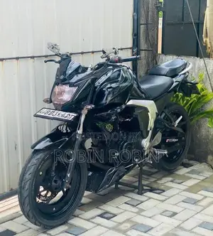 Yamaha Fazer V2 2015