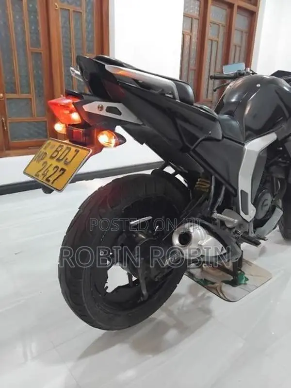 Yamaha Fazer V2 2015