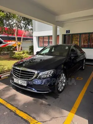 Mercedes Benz C200 2019